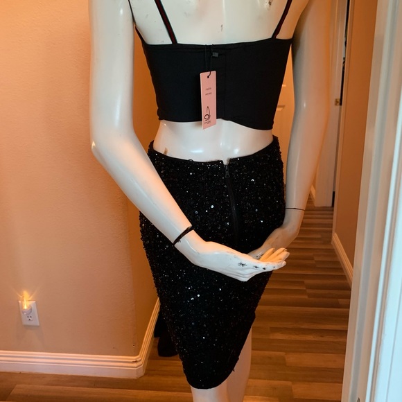 Alice + Olivia Black Ramos Embellished Skirt - Picture 6 of 8